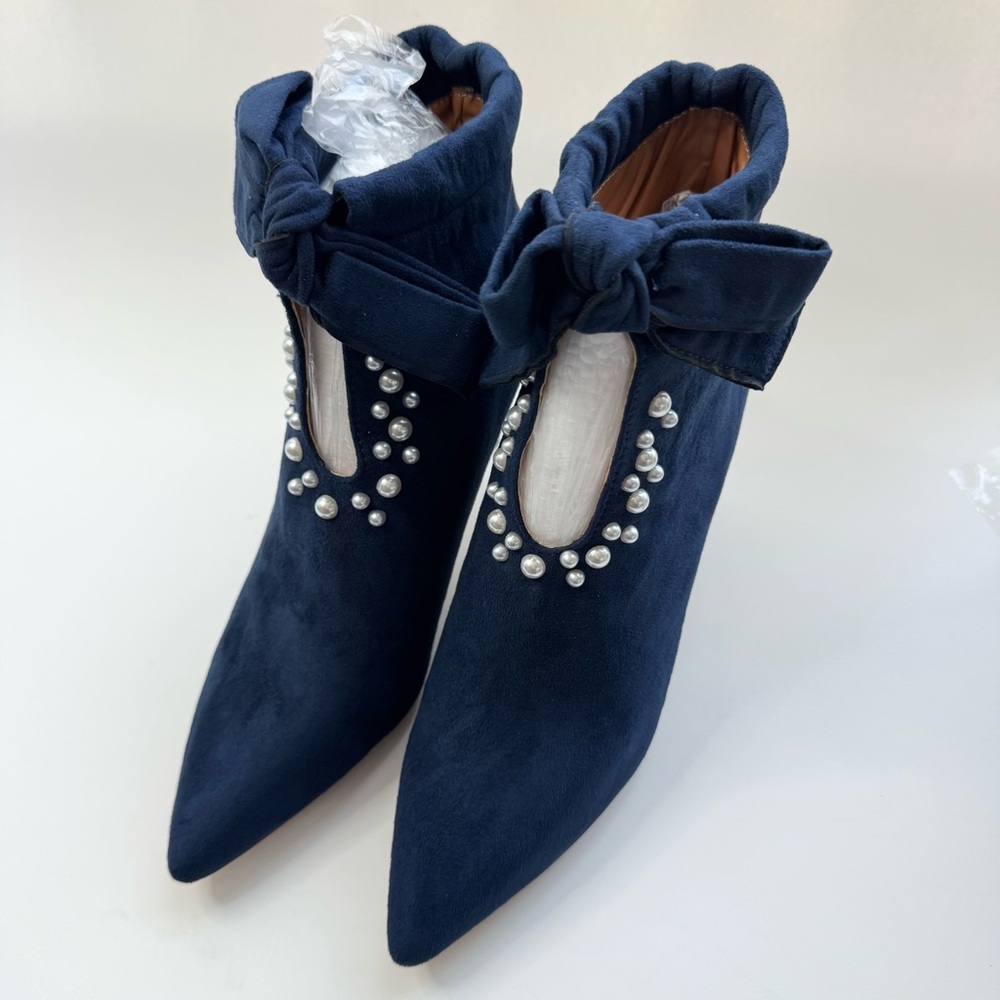 Size 7.5 Boots pointed toe pearl ankle bootie with bow, blue XYD